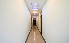 Hotel O Kiara Inn